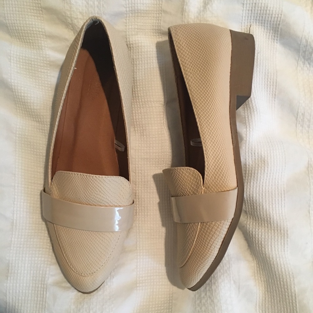 WOMENS SHOES